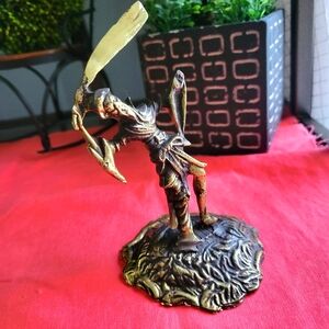 VINTAGE HEAVY METAL CHINESE ANTIQUE FIGURINE